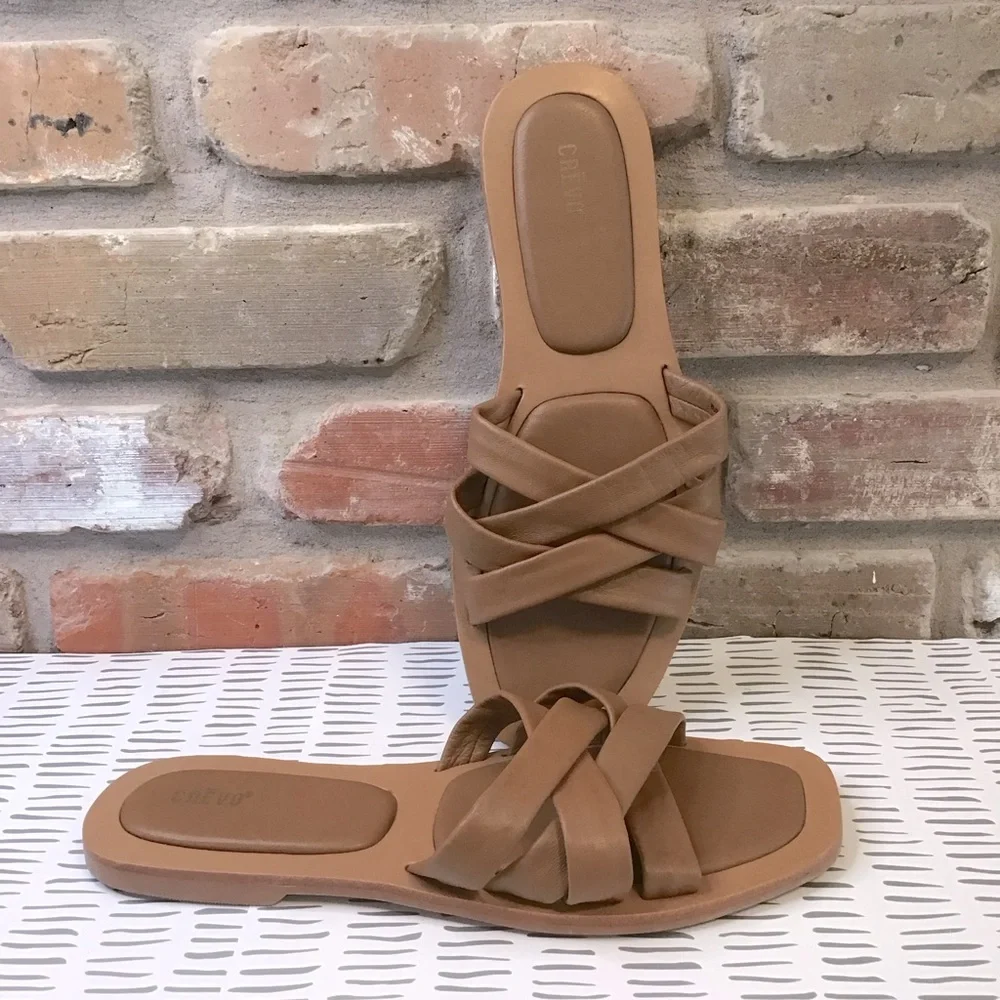 CREVO Women's Chestnut Tan Leather BUSY Crisscross Slide Sandals 9 NEW